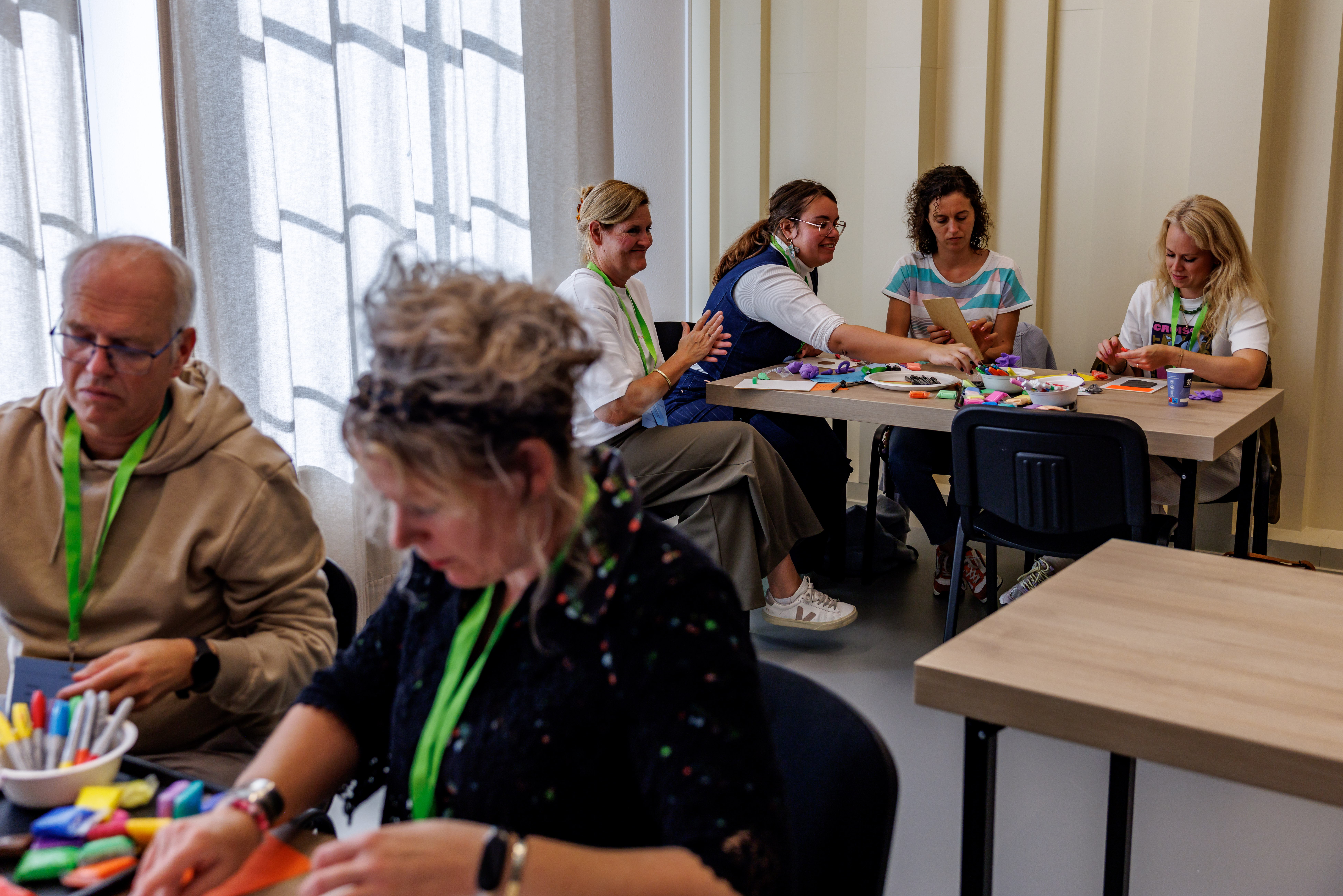 Deelnemers CMK-dag tijdens workshop beeldend